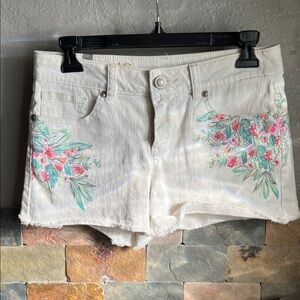 Floral Print White Denim Shorts